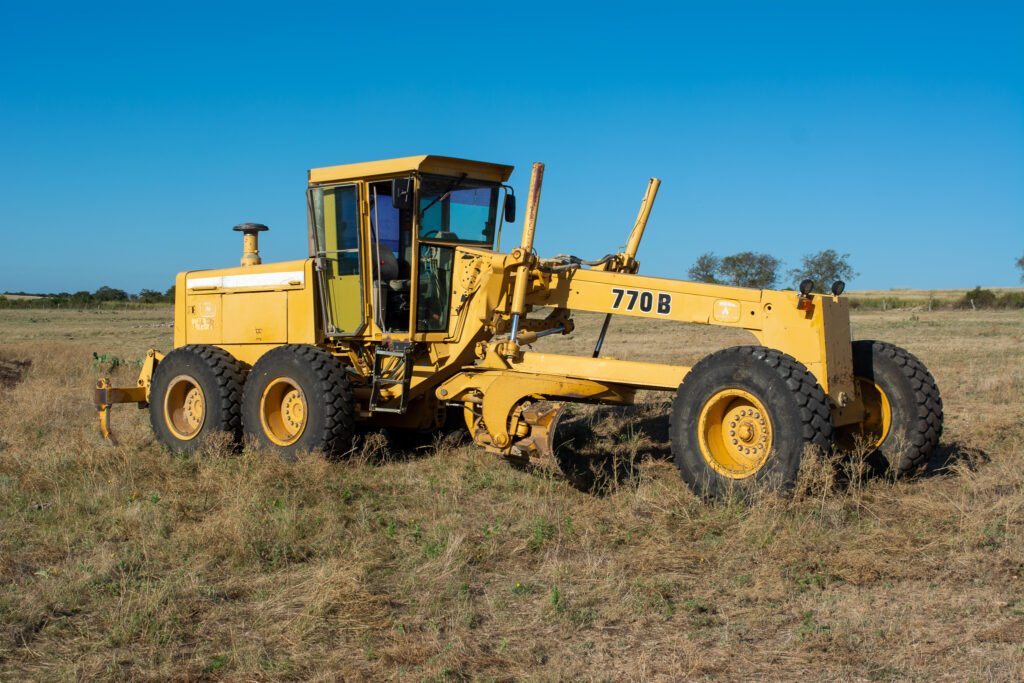 Available Equipment  Grader