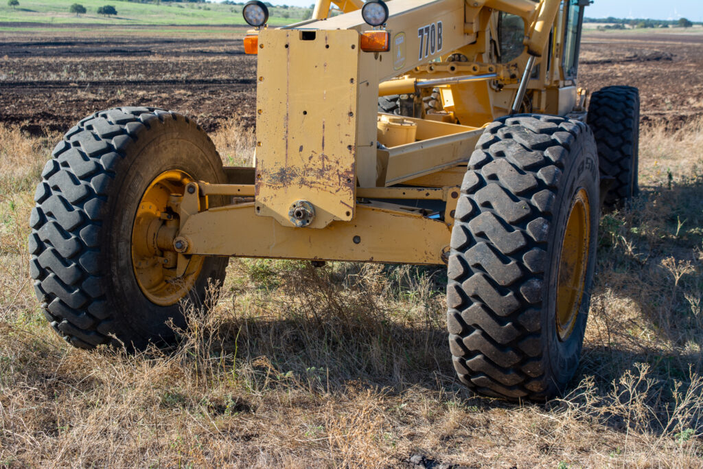 Available Equipment  Grader