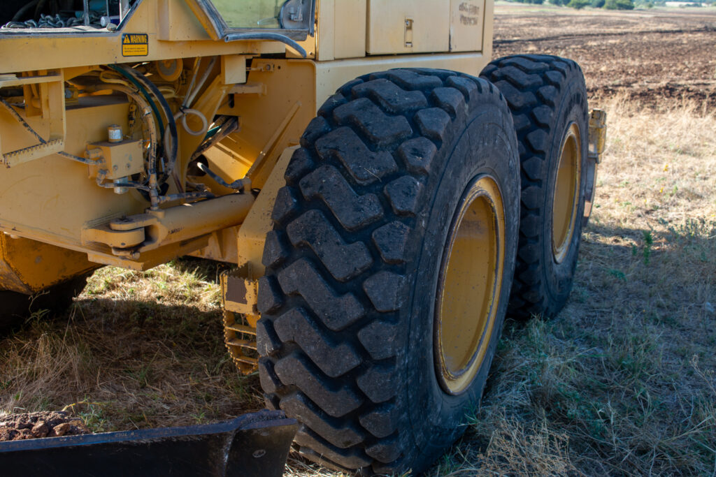 Available Equipment  Grader